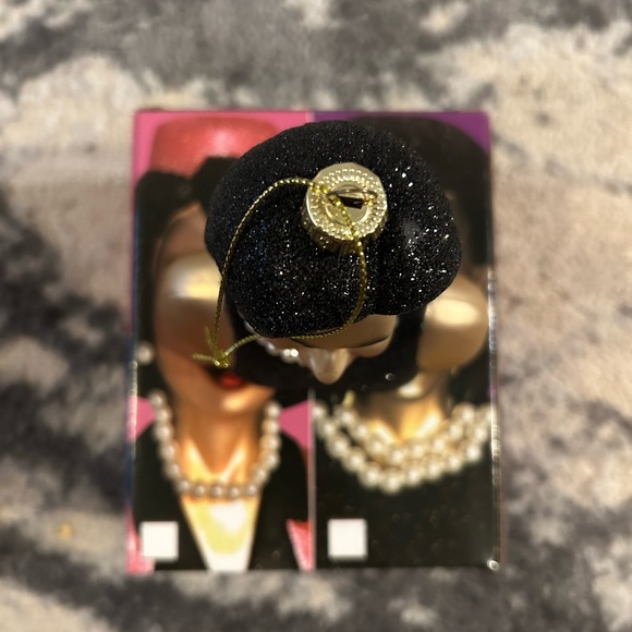 Michelle Obama Glass Ornament, Women We Admire Collection - Picture 3 of 7